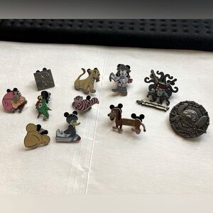 Lot of 11 Disney trading pins - 5 hidden mickeys! Rare!